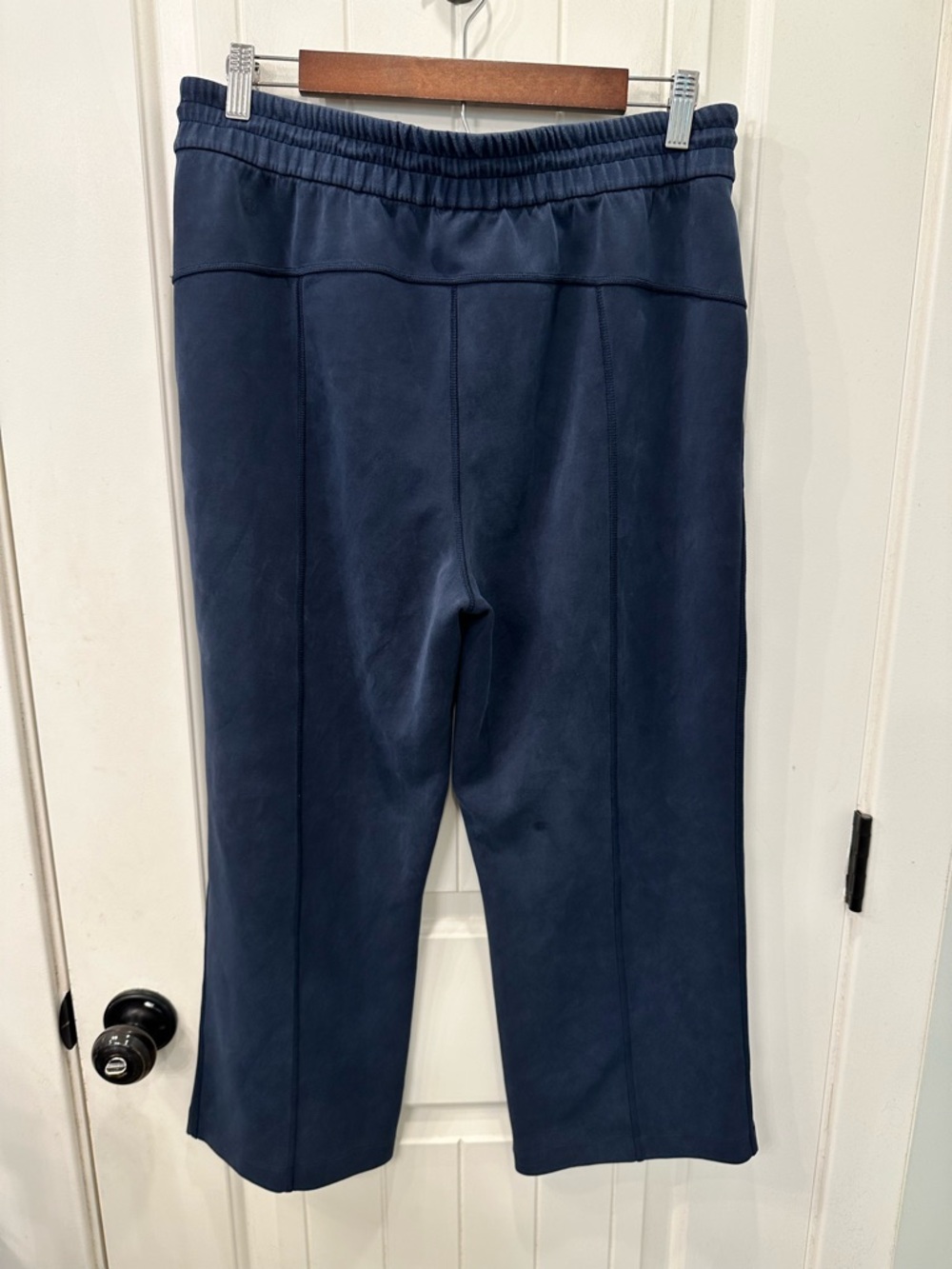 Lululemon Softstreme High-Rise Straight Leg Crop Pants True Navy Size 10 - Picture 4 of 7